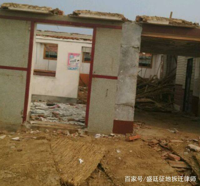 现在只剩下断壁残垣：