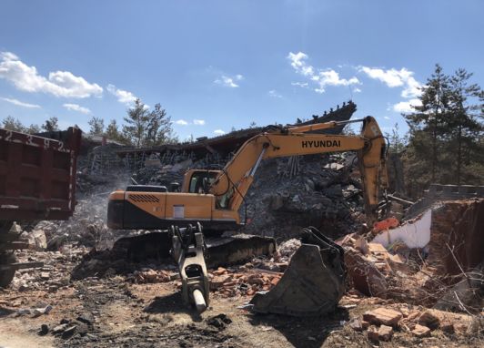 整治曹园自行拆除违建