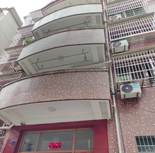 靠路边远的房屋650平 (2)(1)(1).jpg
