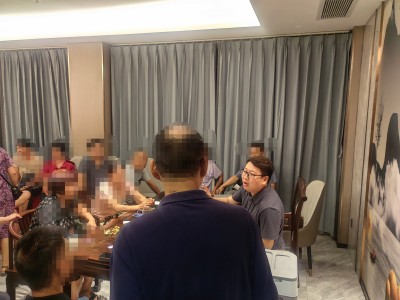 和任博律师在广州参与维权案件,普法现场.jpg